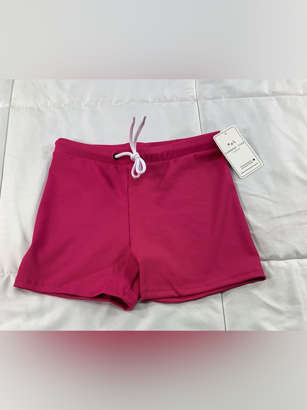 New CURRENT TYED The “brights” hot pink ribbed trunks size 8/9Y
